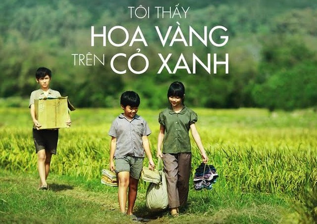 Toi-thay-hoa-vang-tren-co-xanh