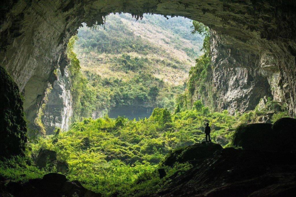 qiongru-190023100017-Hang-Son-Doong-khong-hien-thi-tren-Google-Earth