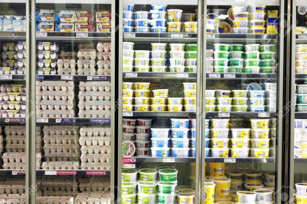 https://cdn.noron.vn/2021/06/04/32402432-eggs-and-dairy-products-on-shelves-in-the-fridge-in-a-supermarket-1622817120.jpg