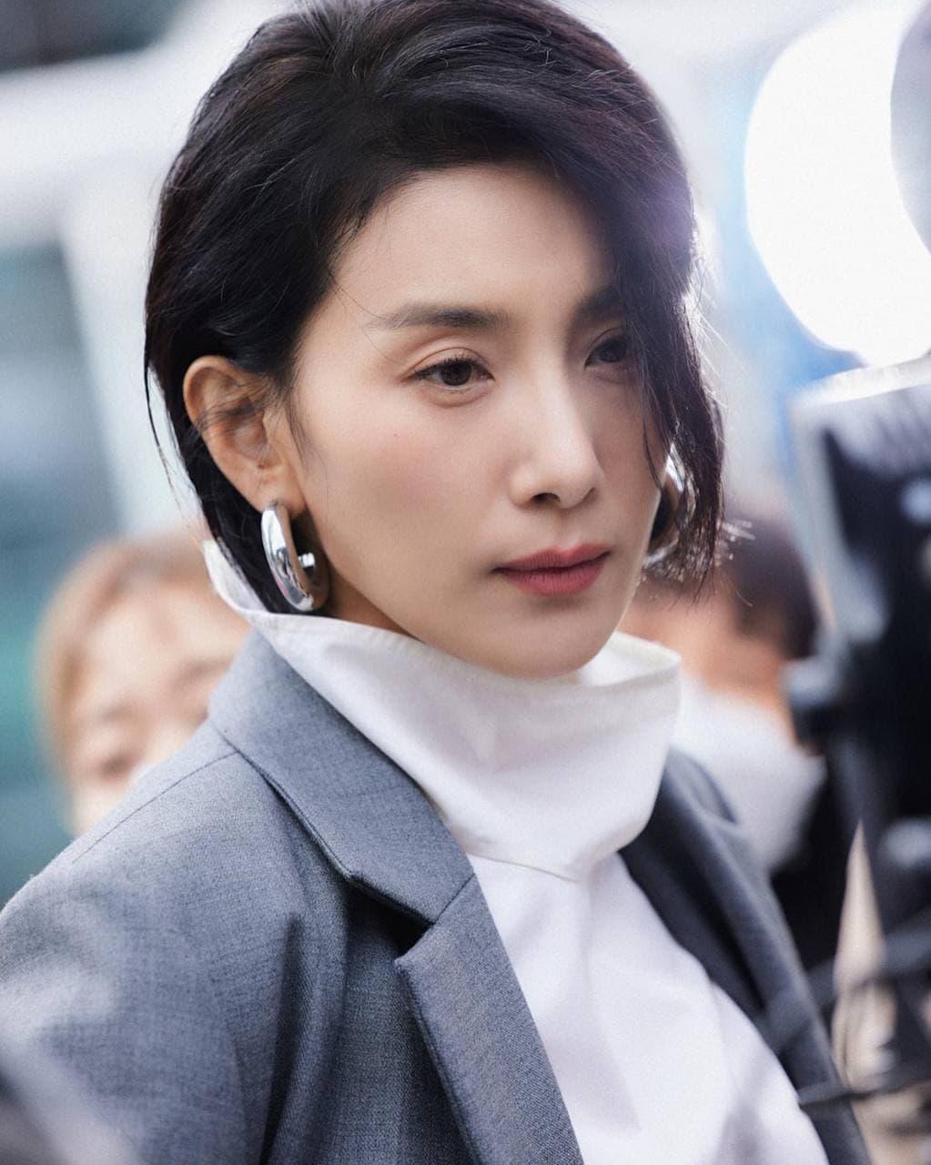 https://cdn.noron.vn/2021/11/11/kimseohyung-1636644639.jpg