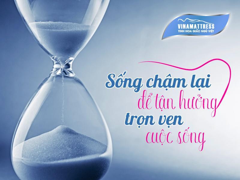 https://cdn.noron.vn/2022/05/15/song-cham-lai-de-tan-huong-tron-ven-cuoc-song-1652598981.jpg